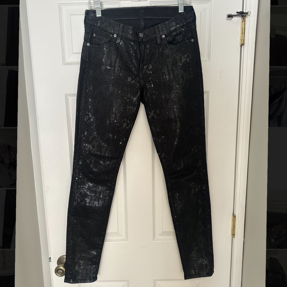 NWOT 7 For All Mankind Black Skinny Jeans with snake skin detail